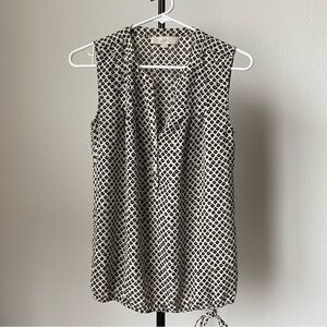 Ann Taylor Loft Sleeveless Black and White Patterned Top